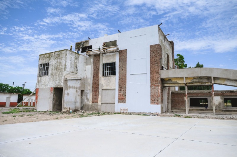 Avanzan las obras del futuro Centro Recreativo y Deportivo